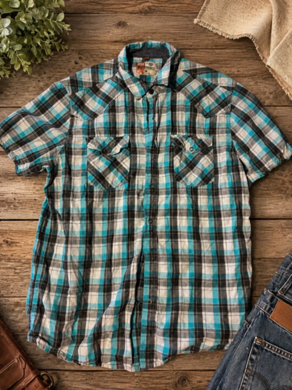 🩵 Ruff Hewn Men’s Plaid Snap-Front Shirt – Size Medium 🩵